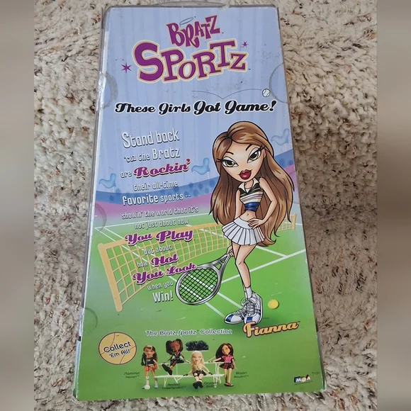 NEW, Bratz Play SPORTZ Tennis Ace Fianna 2nd Edition - Picture 3 of 3